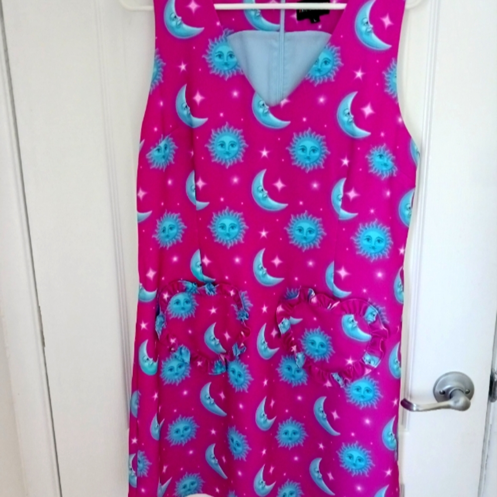 Hayley Elsaesser sun and moon dress ☀️🌙